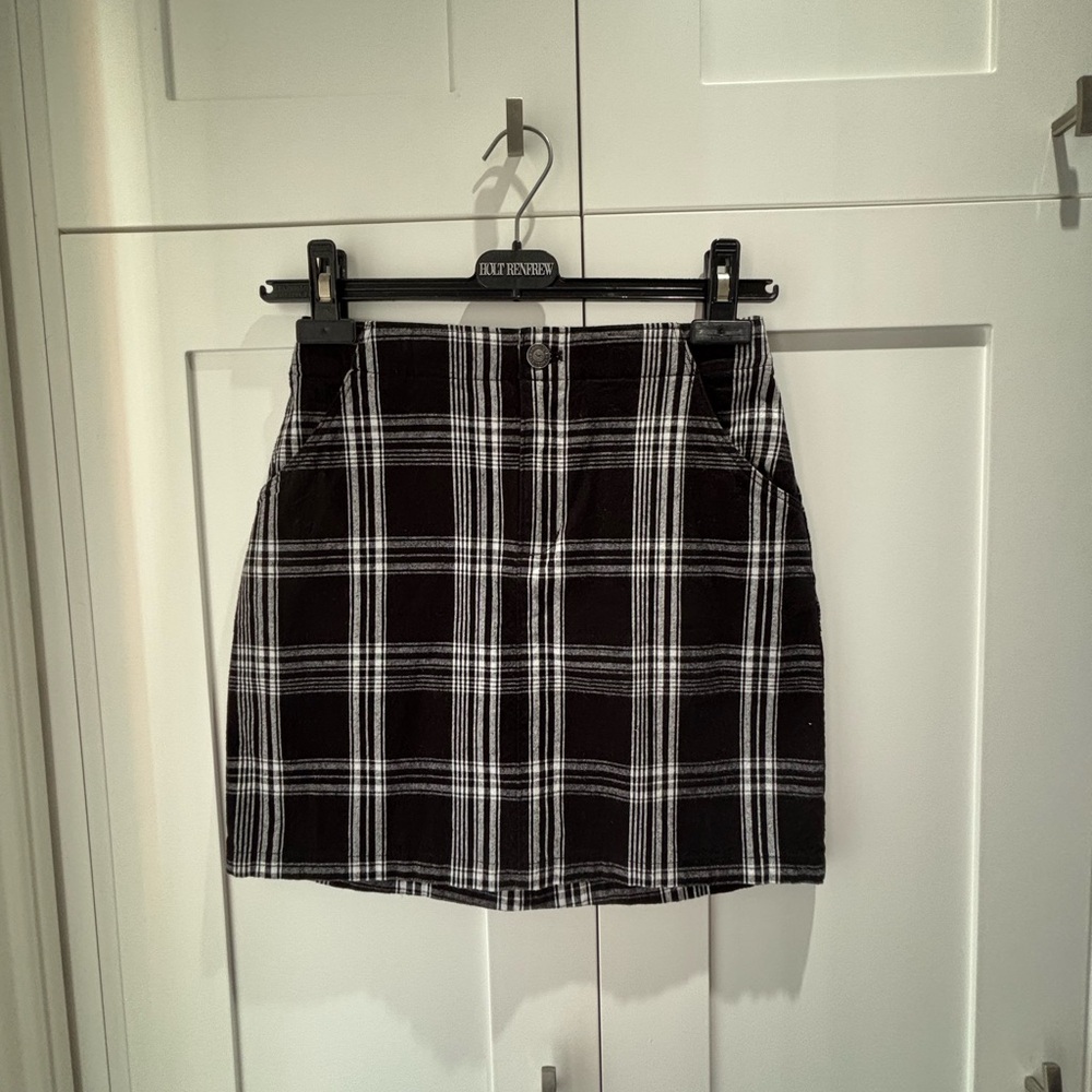 Hollister Black and White Plaid Mini Skirt
